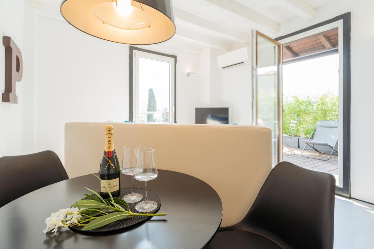 P Terrace - Lake View By Rent All Como Apartman Laglio Kültér fotó