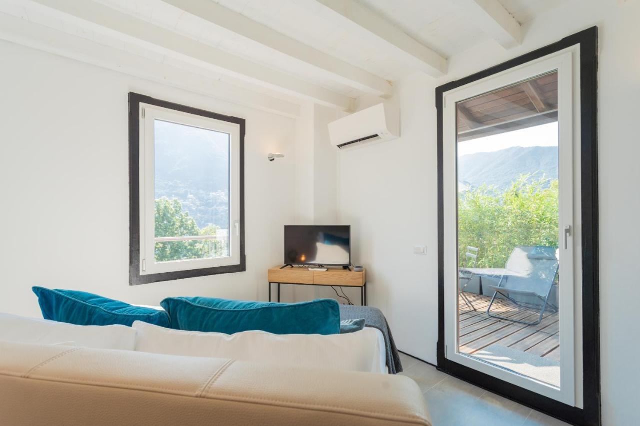 P Terrace - Lake View By Rent All Como Apartman Laglio Kültér fotó